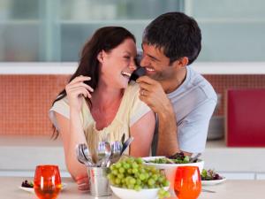 細(xì)嚼慢咽才是享受-這樣吃法餐不怕胖!