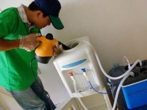 飲水機不清洗有哪些危害？細菌繁殖危害健康