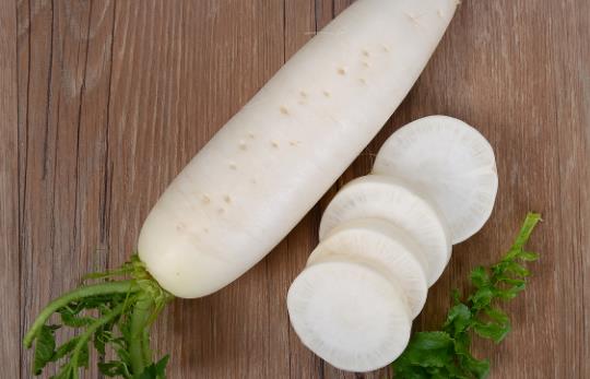 ?止咳的食物大全 白蘿卜清肺潤喉、絲瓜善于清熱化痰