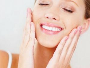 瘦臉精油有用嗎?使用瘦臉精油注意事項