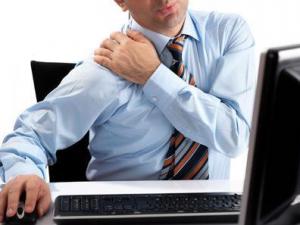 上班族肩部僵硬怎么辦?5招有效告別肩部僵硬