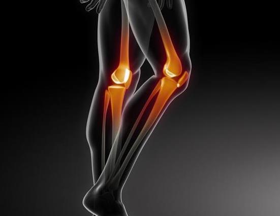 年輕人一蹲下膝蓋就痛是怎么回事?膝蓋疼怎么按摩最有效