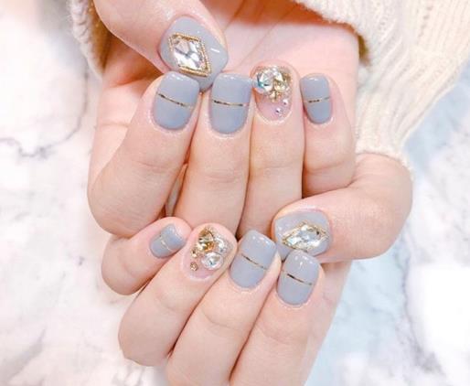 延長片和甲片哪個更傷本甲?美甲貼甲片多少錢