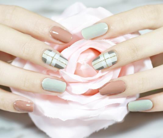 貼美甲貼指甲分層怎么辦?美甲貼能貼多久