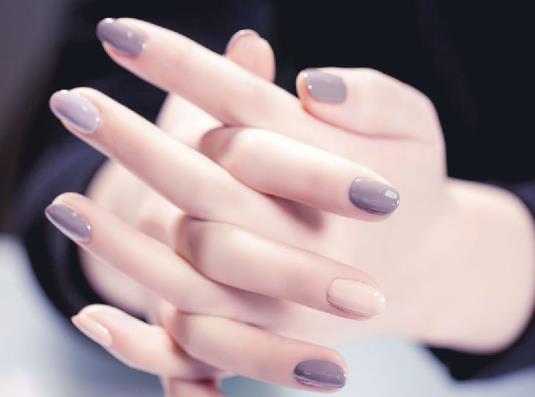 美甲貼能保持多久?美甲貼怎么貼不容易掉