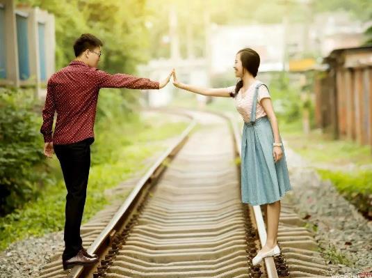 女朋友要包我買不起怎么說?女朋友要買包包怎么拒絕