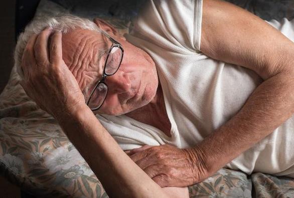 老年人晚上失眠的原因是什么?老年人失眠的危害