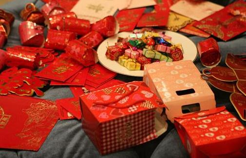 給同事發喜糖是散裝還是盒裝?辦公室派發喜糖要說什么好