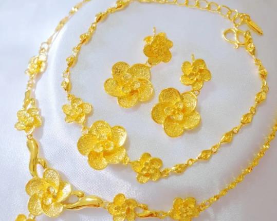 結婚三金是婆婆原來的要還她嗎?結婚三金可以用婆婆的舊首飾嗎