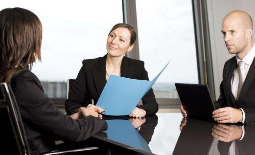 面試時(shí)三方面著手 巧妙回答主考官最后問題