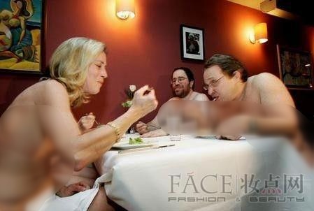 紐約街頭曼哈頓裸體餐館生意紅火,高素質(zhì)裸體就餐異類分享