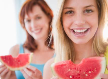 坐月子可以吃西瓜嗎?坐月子吃西瓜的注意事項