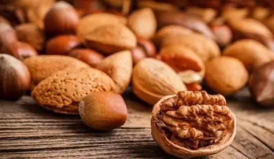 產婦坐月子能吃堅果嗎?坐月子期間能吃堅果嗎