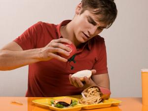 喝酒一定要喝到痛快？男人飲食的誤區