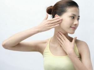 胸部太小怎么辦?吃什么能豐胸