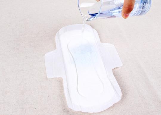 褲型衛(wèi)生巾白天怎么換?散裝的衛(wèi)生巾會不會不健康?