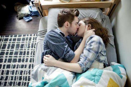 男人愛聽的情話:哄男人愛你的六句經典情話