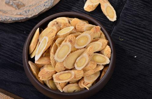 吃黃芪有哪些好處?吃黃芪的注意事項有哪些