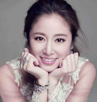 中國微博粉絲最多十大明星排名,謝娜粉絲破億創(chuàng)吉尼斯記錄