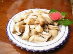 如何挑選草菇?草菇的貯存方法