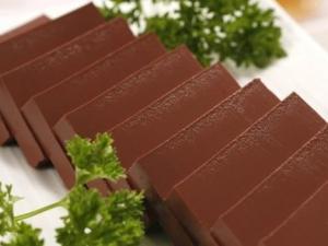 如何識別真假豬血?真假豬血的鑒別方法