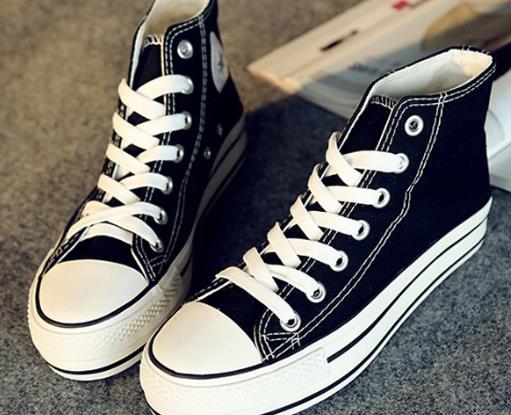 帆布鞋鞋后跟內(nèi)塌是質(zhì)量不行嗎?帆布鞋穿著會(huì)臭腳嗎?