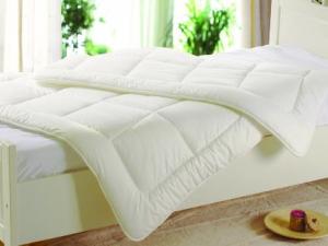 經(jīng)常曬被子好不好?如何曬被子?曬被子不能拍打