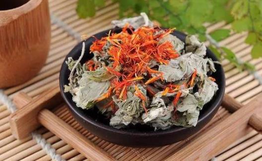 腳癢用艾葉泡腳有用嗎 艾葉泡腳可以治療腳氣嗎