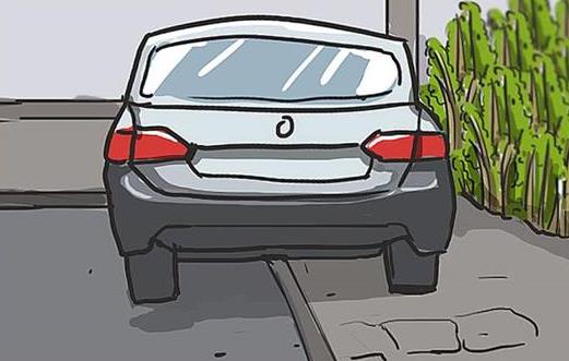 車長期停10度左右傾斜停放會(huì)怎樣?停車左右高低不平一夜有影響嗎