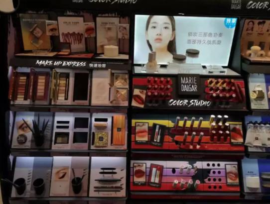 絲芙蘭黑卡好還是金卡好?絲芙蘭金卡可以修眉嗎