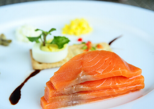 ���������~������ʳ���ж�