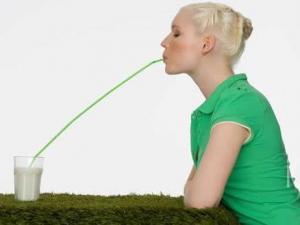 喝牛奶拉肚子是怎么回事?牛奶最適合哪些人喝