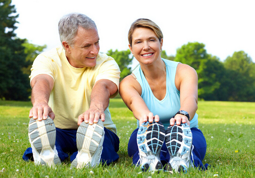 百歲老人長壽秘訣是是什么？老人運(yùn)動(dòng)什么適合？