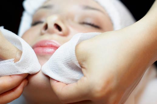 走出抗衰老誤區(qū)：七條皮膚保養(yǎng)歪理會加速女人衰老