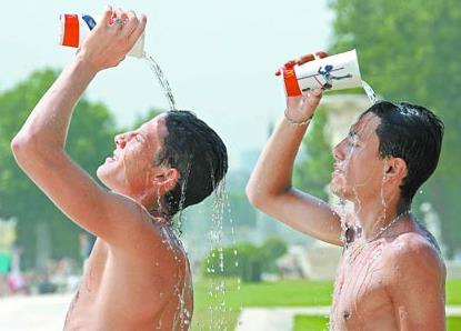 夏季如何預(yù)防中暑？避免暑熱有哪些高招