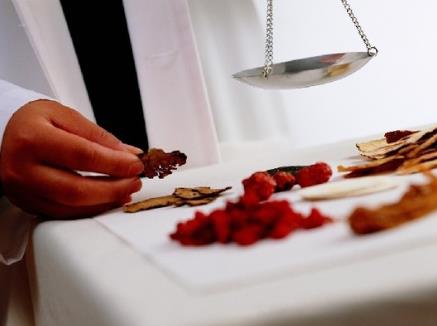 熬中藥的注意事項：手別碰藥、別用鐵鍋、用對水