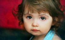 女寶寶會來“月經”？如何護理女寶寶？