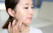 如何自制護膚品打造水嫩光滑肌膚？