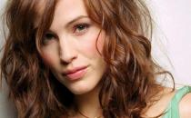 凌亂感側邊松散辮子頭怎么編？