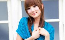 快速整理妝容和發型：辣妹速成記