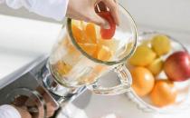 多喝水果汁好嗎？水果直接吃更好！