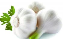 日常吃大蒜真的能抗癌降血脂嗎？
