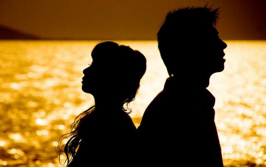 男人出軌怎么辦?怎么留住出軌的他?