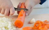 果蔬削皮丟營養 炒菜注意這10個誤區