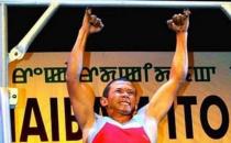 印度人再開掛，用小指引體向上30秒16次