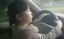 5歲女孩開車上路？孩子出行安全提醒