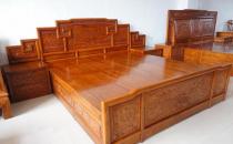 黃花梨木家具應(yīng)該如何清潔與保養(yǎng)？