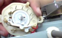 定時(shí)開關(guān)的工作原理-定時(shí)開關(guān)價(jià)格如何？