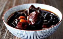 女性經(jīng)期吃什么好？經(jīng)期排毒與緩解痛經(jīng)的食物推薦