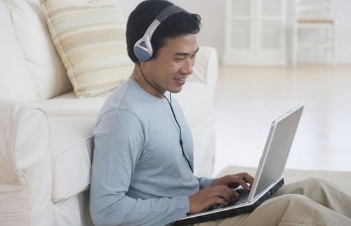 輕松五步 電腦一族遠離頸椎病